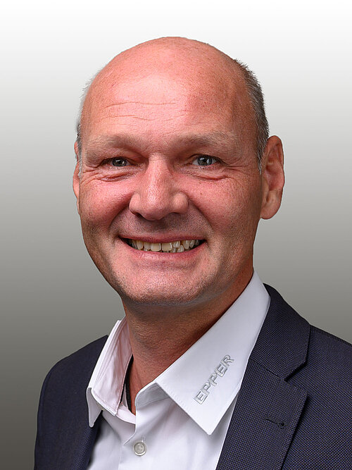 Geschäfts- & Verkaufsleiter Heiko Szczyrbowski