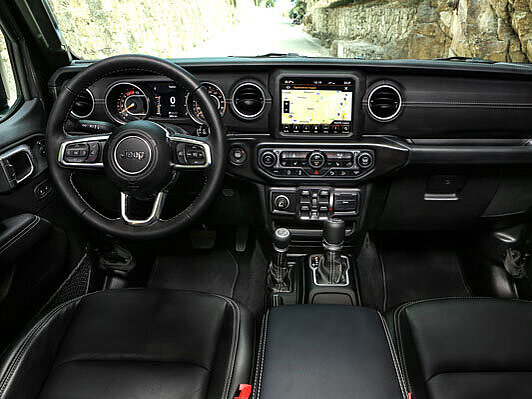 Das nagelneue Interior vom neuen Jeep Wrangler