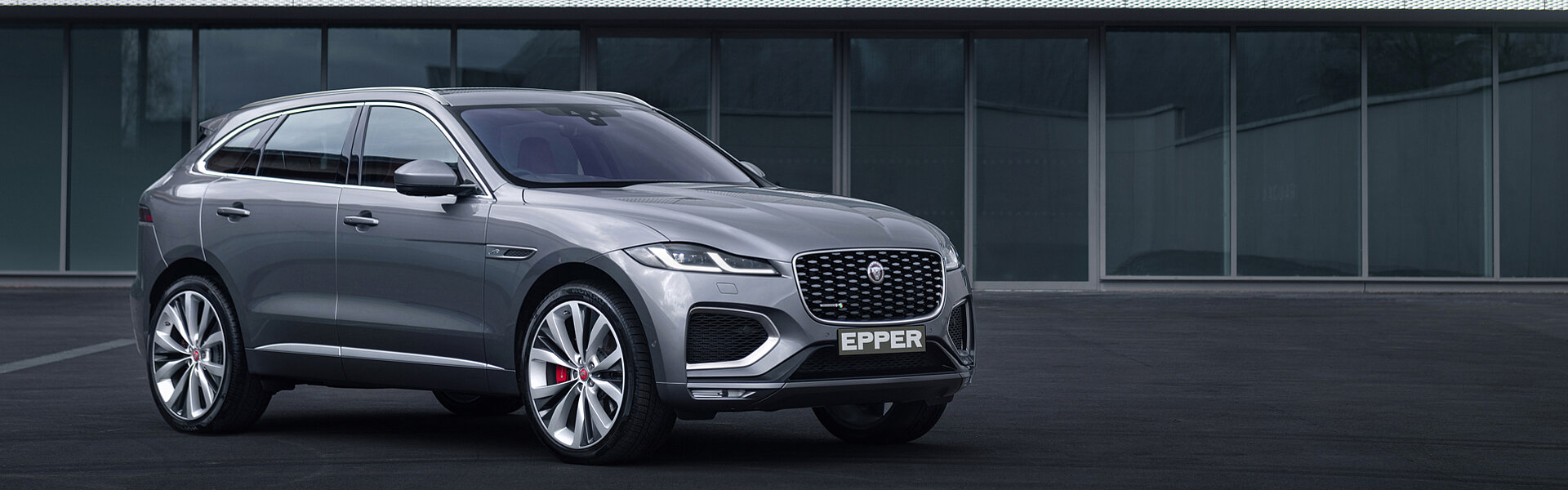 Der neue Jaguar F-Pace von der Seite
