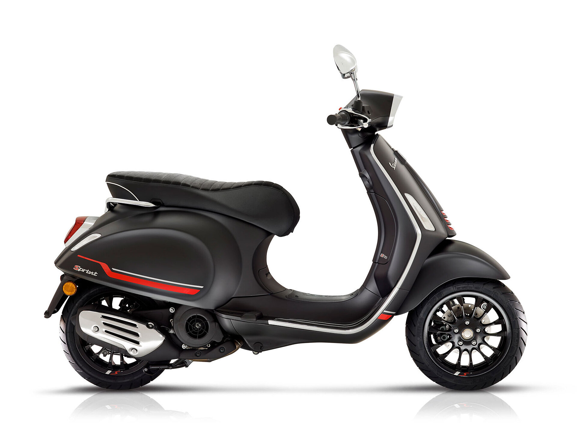 Die Vespa Sprint in schwarz von der Seite