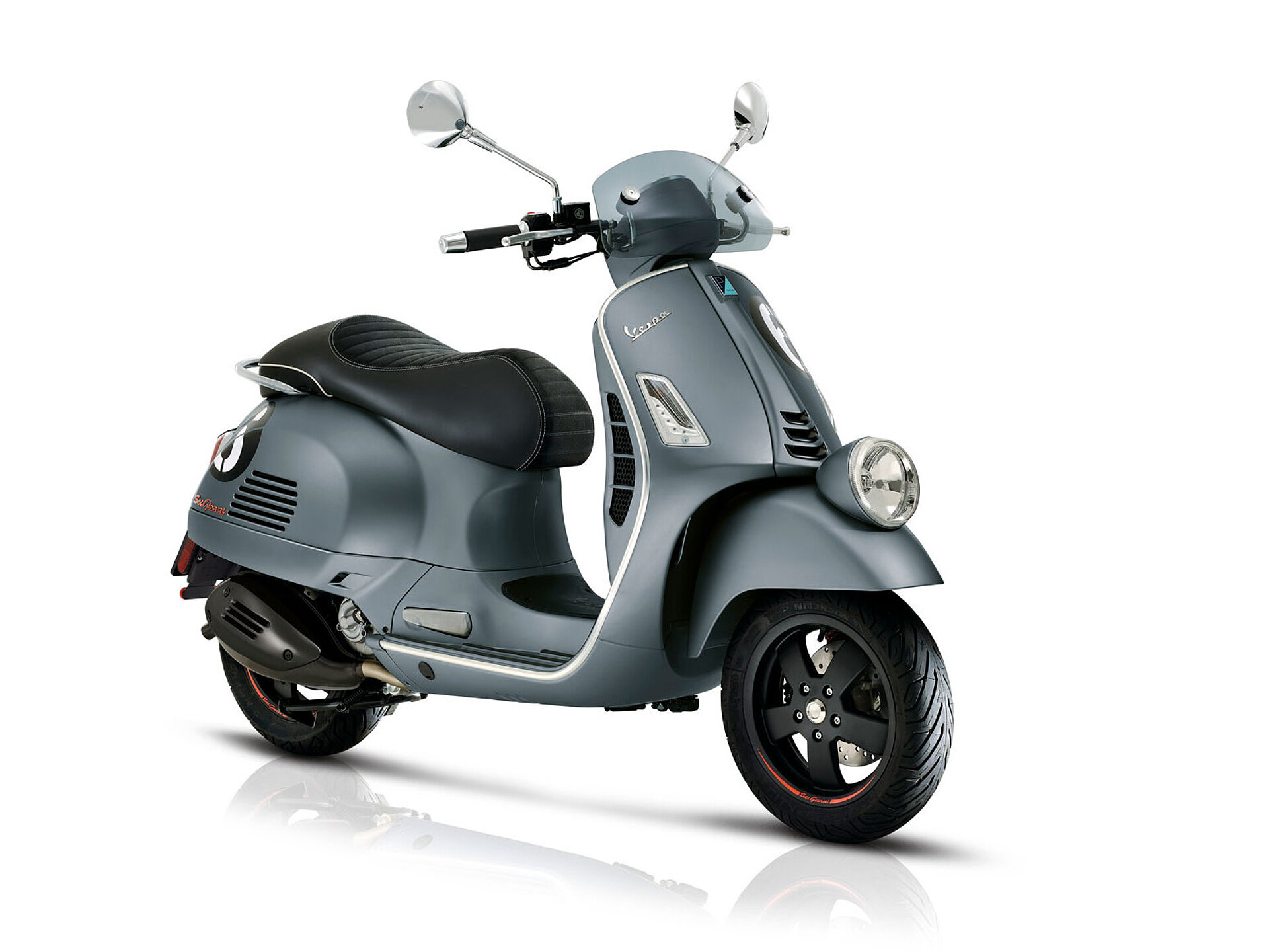 Die Vespa SeiGiorni in blau von einer seitlichen Ansicht